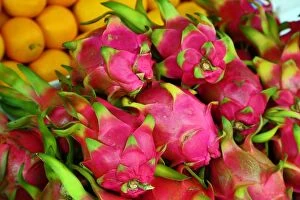 Republic Of Singapore Gallery: Dragon Fruit in the street market in Chinatown, Singapor