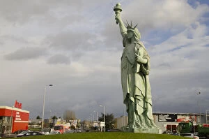 Images Dated 1st May 2013: France, Alsace, Colmar. Statue of Liberty