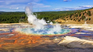 Exploring Gallery: Grand Prismatic Spring, Yellowstone National Park