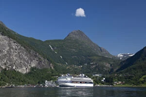 Geiranger Gallery: Norway, Geirangerfjord, Geiranger. Cruise