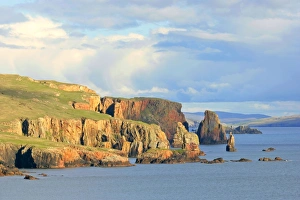 Rock formations - steep cliffs and rock formations Stoura Pund near Hillswick Rock formations - steep cliffs and rock formations Stoura Pund near Hillswick