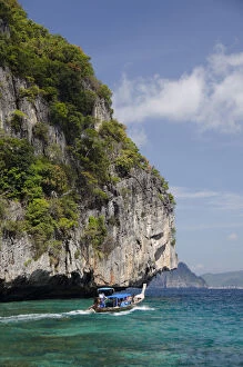 Thailand, Andaman Sea, Phuket. Maya Bay
