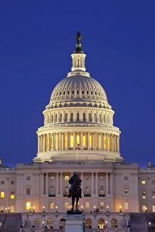 Images Dated 21st January 2013: Ulysses S. Grant statue and the US Capitol