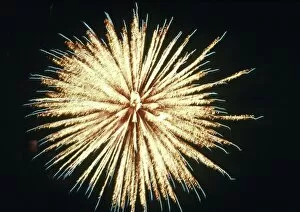 Images Dated 28th March 2003: 4th of July fireworks