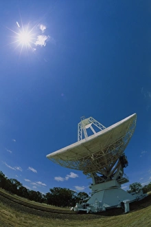 Antenna of the Australia Telescope Compact Array Antenna of the Australia Telescope Compact Array