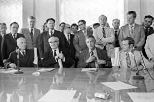 Apollo-Soyuz Test Project planning C015/6192 Apollo-Soyuz Test Project planning C015/6192