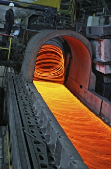 Bar-rolling mill processing molten metal Bar-rolling mill processing molten metal