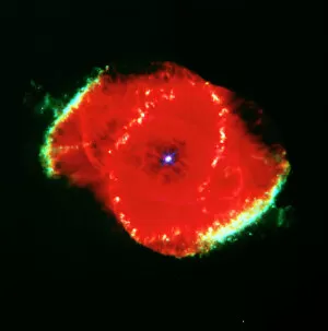 Images Dated 23rd January 2003: The Cat eye Nebula seen from the Hubble Telescope