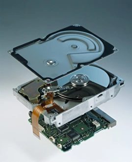 Images Dated 17th July 2003: Computer hard disk assembly