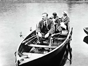 Images Dated 12th November 1992: E. Rutherford with his wife and daughter in a boat