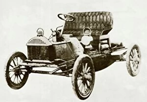 Images Dated 30th November 2010: Early car, 1904 Buick