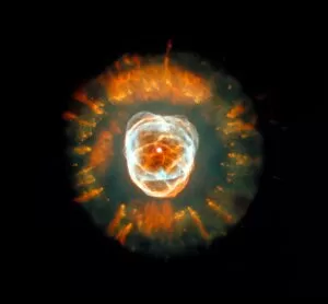 Images Dated 19th May 2000: Eskimo nebula