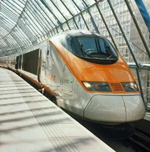 Canvas Eurostar Train at Gare du Nord Art print POSTER 