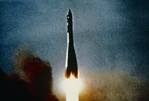 Images Dated 24th May 2004: Launch of the Soviet spacecraft Vostok 1