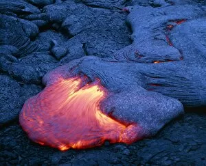 Images Dated 9th July 2003: Lava flow