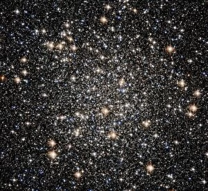 Stellar Gallery: M22 Globular Star Cluster, Hubble image C017 / 3722