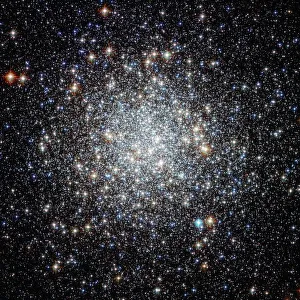 2012 Gallery: M9 globular cluster, HST image