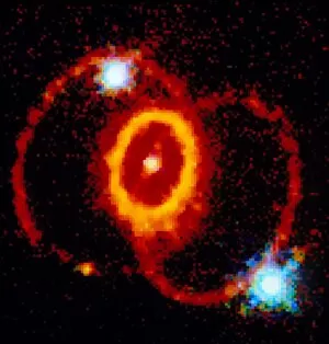 Images Dated 25th September 2002: Rings around supernova remnant SN 1987a