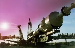 Images Dated 13th April 1985: Soviet rocket being transported to launchpad