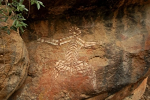 Rock Painting Gallery: Aboriginal paintings in rock shelter in quartzite cliff, Nourlangie Rock