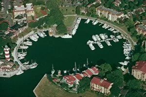 South Carolina Gallery: Aerial view of Hilton Head harbour town