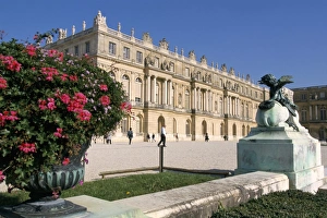 Aisle du Midi, Chateau of Versailles, UNESCO World Heritage Site, Les Yvelines Aisle du Midi, Chateau of Versailles, UNESCO World Heritage Site, Les Yvelines