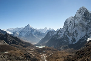 Ama Dablam seen from the Cho La pass in the Khumbu region, Himalayas, Nepal, Asia Ama Dablam seen from the Cho La pass in the Khumbu region, Himalayas, Nepal, Asia