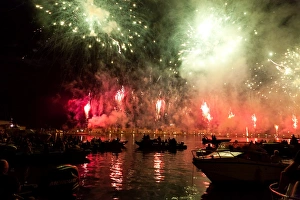 Firework Gallery: The amazing fireworks display during the night of Redentore celebration in the basin of St