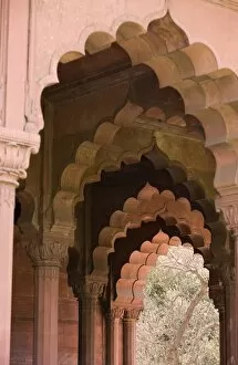 Images Dated 3rd April 2010: The arches of Diwan-i-Aam, Red Fort, Old Delhi, India, Asia