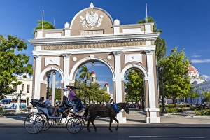 The Arco de Triunfo replica in Parque Jose Marti in the city of Cienfuegos, UNESCO The Arco de Triunfo replica in Parque Jose Marti in the city of Cienfuegos, UNESCO