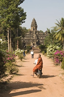 Bakong Temple dating from AD881, Roluos Group, near Angkor, UNESCO World Heritage Site Bakong Temple dating from AD881, Roluos Group, near Angkor, UNESCO World Heritage Site