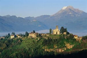 Mountain Range Gallery: Barga, Tuscany