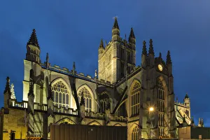 Bath Abbey illuminated at night, Bath, UNESCO World Heritage Site, Somerset, England Bath Abbey illuminated at night, Bath, UNESCO World Heritage Site, Somerset, England