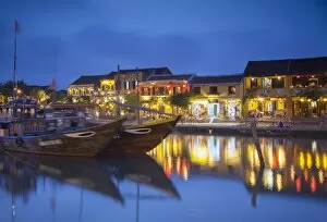 Images Dated 22nd April 2014: Boats on Thu Bon River at dusk, Hoi An, UNESCO World Heritage Site, Quang Nam, Vietnam, Indochina