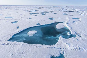 Breaking ice on the way up to the North Pole, Arctic Breaking ice on the way up to the North Pole, Arctic