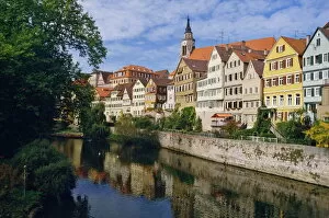Images Dated 4th September 2008: Buildings overlooking the Neckar River at Tubingen, Baden Wurttemberg, Germany, Europe