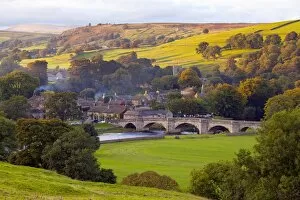 Green Collection: Burnsall, Yorkshire Dales National Park, Yorkshire, England, United Kingdom, Europe