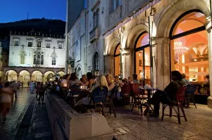 Croatia Gallery: Cafe in the old town of Dubrovnik at night, Croatia, Europe