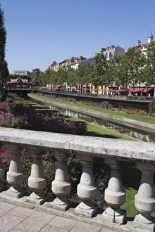 Canal, Quay Sadi Carnot, Perpignan, Pyrenees-Orientales, Languedoc-Roussillon Canal, Quay Sadi Carnot, Perpignan, Pyrenees-Orientales, Languedoc-Roussillon