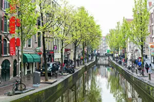 Netherlands Gallery: Canal in the Red Light District, Amsterdam, Netherlands, Europe