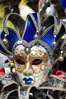 <b class=qtipBold><figcaption>Carnival, Venice</figcaption></b><br>Carnival, Venice, Veneto, Italy, Europe<br><em>© Robert Harding 2008 - All Rights Reserved</em> Carnival, Venice