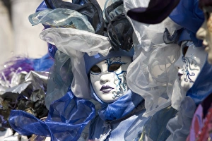 <b class=qtipBold><figcaption>Carnival, Venice</figcaption></b><br>Carnival, Venice, Veneto, Italy, Europe<br><em>© Robert Harding 2008 - All Rights Reserved</em> Carnival, Venice