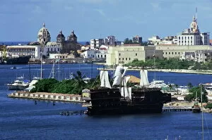 Images Dated 3rd January 2000: Cartagena, Colombia, South America
