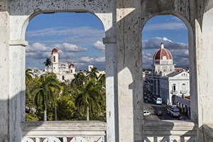 Catedral de la Purisima Concepcion on left, and Antiguo Ayuntamiento on right, Cienfuegos Catedral de la Purisima Concepcion on left, and Antiguo Ayuntamiento on right, Cienfuegos