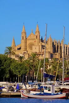 Roman Catholic Gallery: Cathedral and Harbour, Palma, Mallorca, Spain, Europe