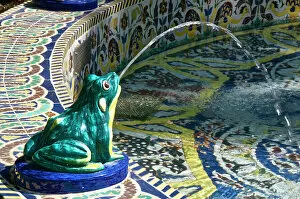 Sculptures Gallery: Ceramic frog spitting out water, Frogs Fountain, Maria Luisa Park, Seville, Andalusia, Spain, Europe