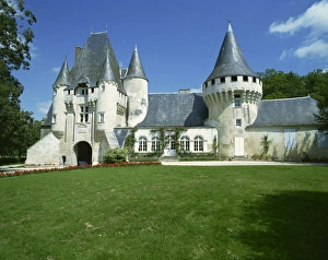Chateau, Chef-Boutonne, Deux Sevres, Poitou-Charentes, France, Europe Chateau, Chef-Boutonne, Deux Sevres, Poitou-Charentes, France, Europe