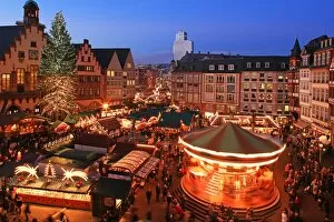 Images Dated 16th December 2013: Christmas Fair on Roemerberg Square, Frankfurt am Main, Hesse, Germany, Europe