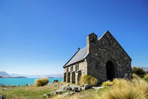 South Island Gallery: Church of the Good Shepherd, an old church overlooking turquoise blue Lake Tekapo