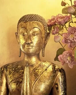 Bangkok Gallery: Close-up of statue of the Buddha